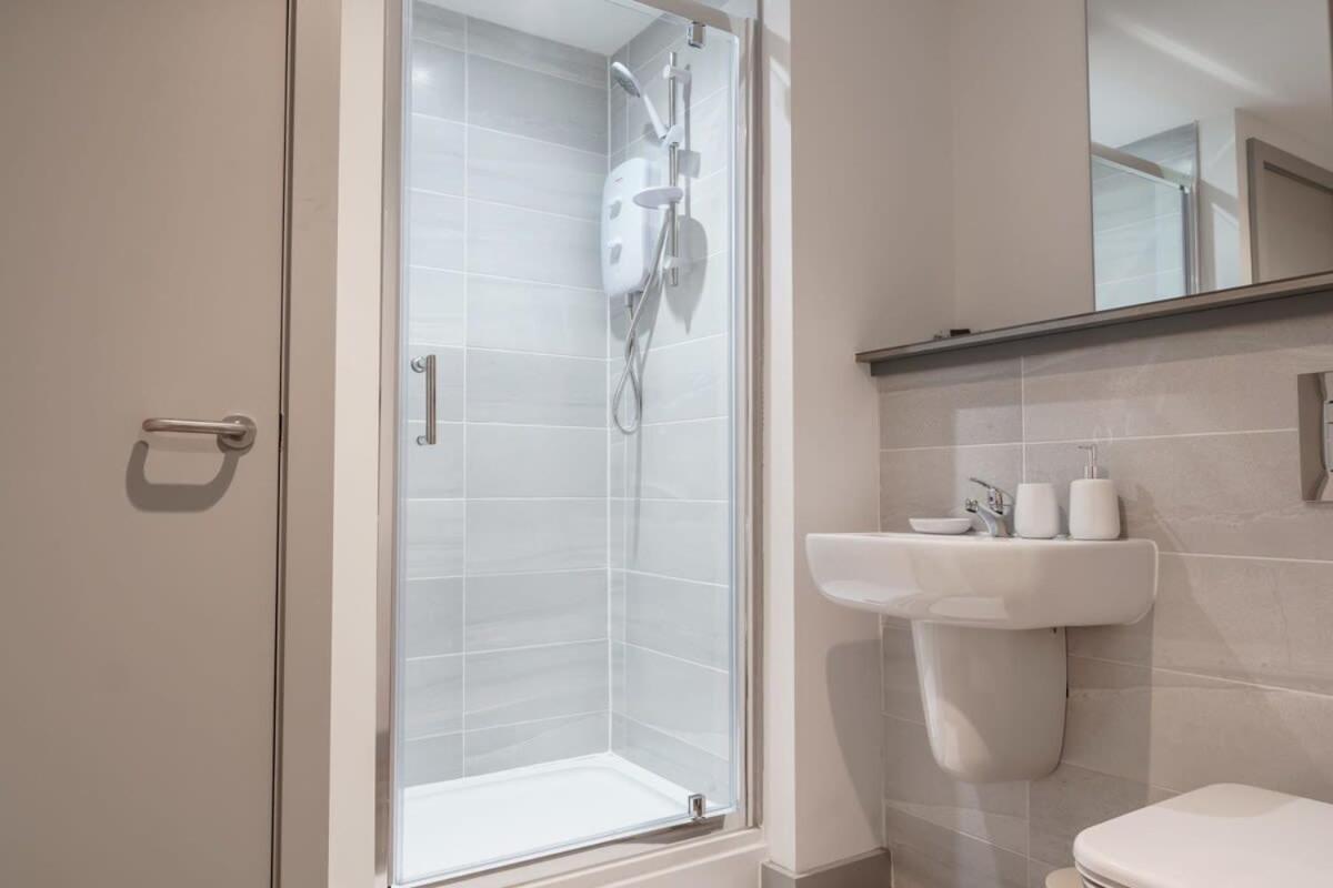 Contemporary 1 Bed Apartment In Liverpool Centre Exteriör bild
